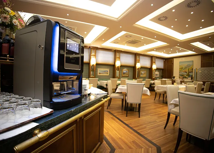 Lvg Collection - Il Chiostro 3*