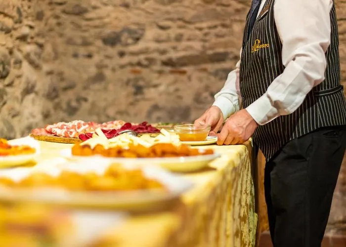 Lvg Collection - Il Chiostro 3*