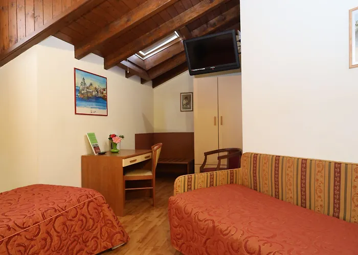 Lvg Collection - Il Chiostro Hotel 3*